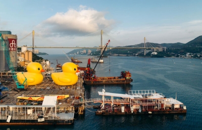 Florentijn Hofman’s Famous Rubber Ducks Are Headed Back to Hong Kong Harbor (UPDATE)