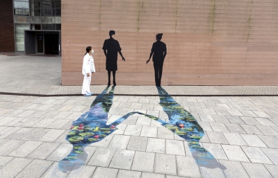 Pejac Paying Tribute To Health Workers in Santander, Spain image
