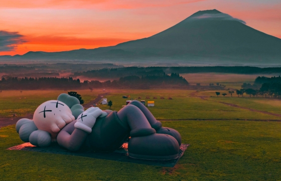 KAWS Takes a "HOLIDAY" at the Foot of Mt. Fuji