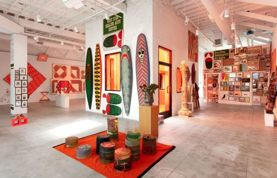 Barry McGee's "Earthworm" Kicks off Perrotin Los Angeles