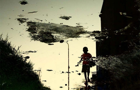 Kiripi Katembo's "Un Regard" photo series