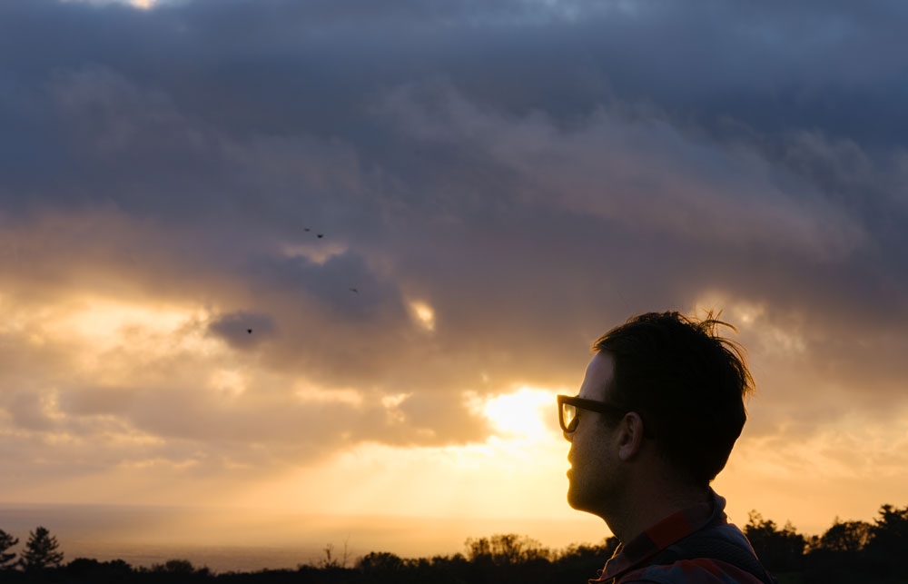 Juxtapoz Magazine - The SPRING 2024 Cover Story: Trapped in Light